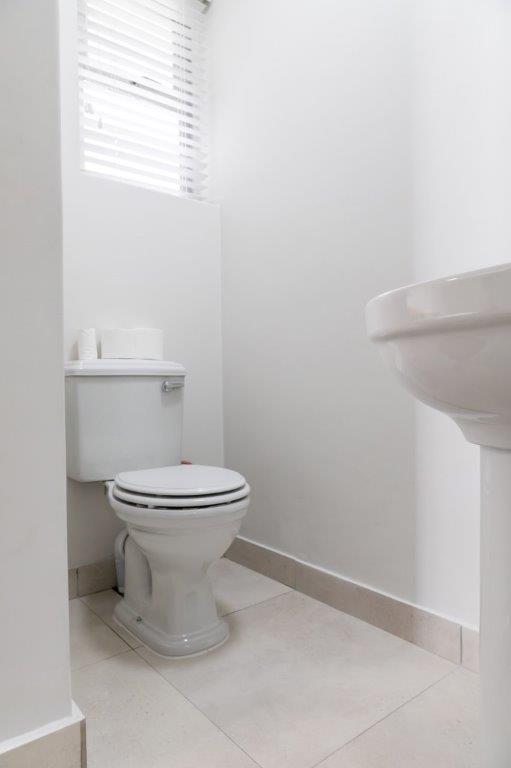To Let 2 Bedroom Property for Rent in Muizenberg Western Cape